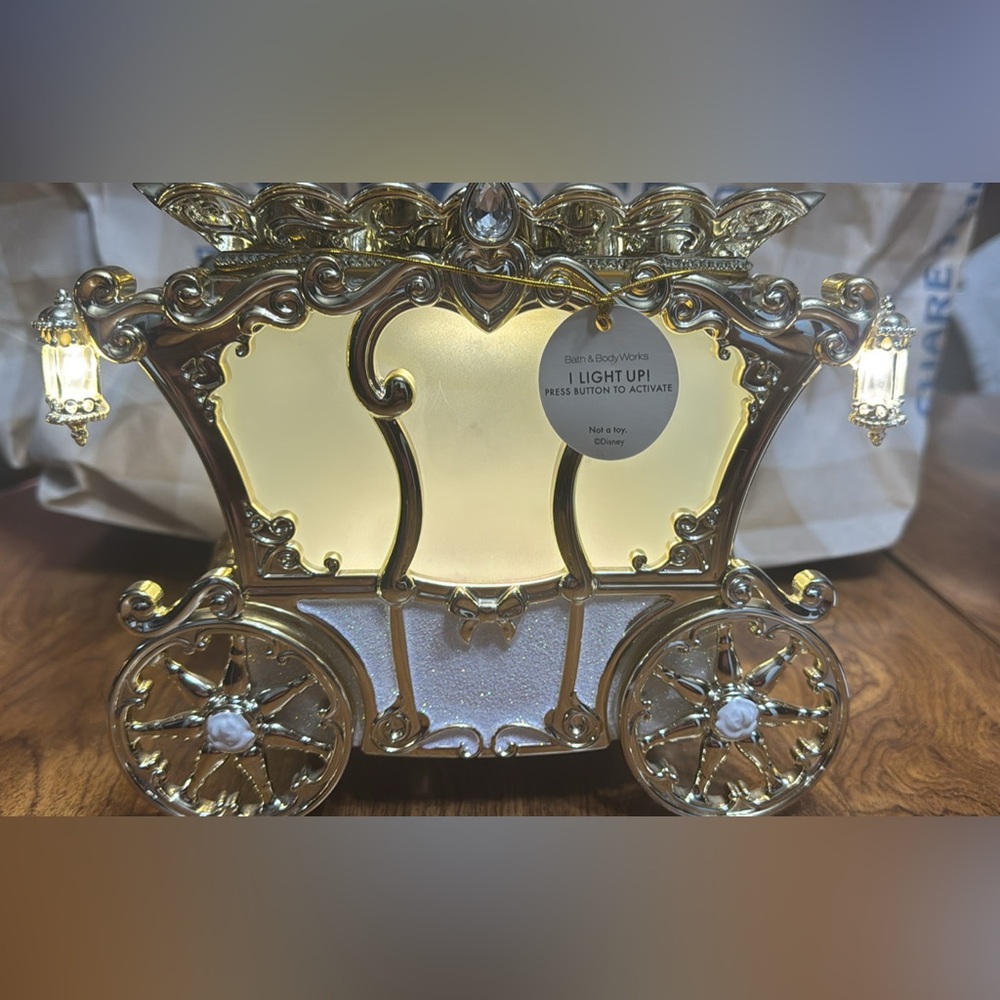 Bath & Body Works Disney Cinderella Carriage Candle Holder